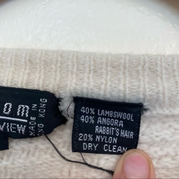 Vintage Grandma Sweater Pink and White - Picture 2 of 6